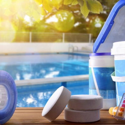 Intretinere si curatare piscina